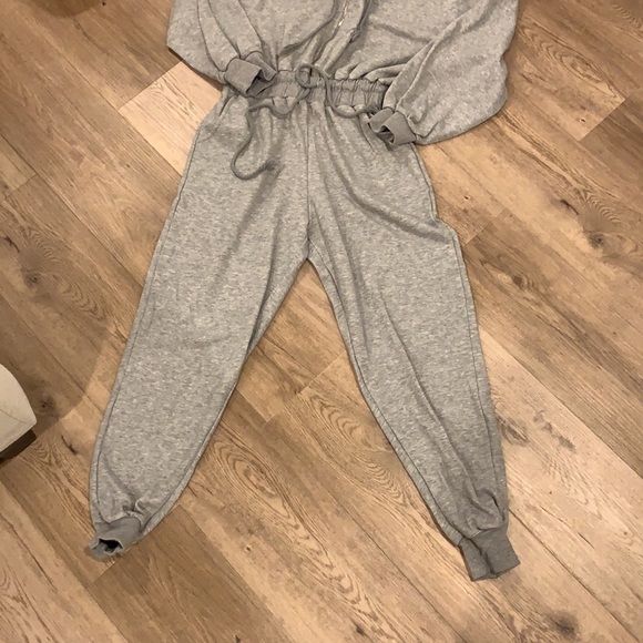 ❌❌SOLD🚫🚫STORETS ONESIE - Picture 6 of 10